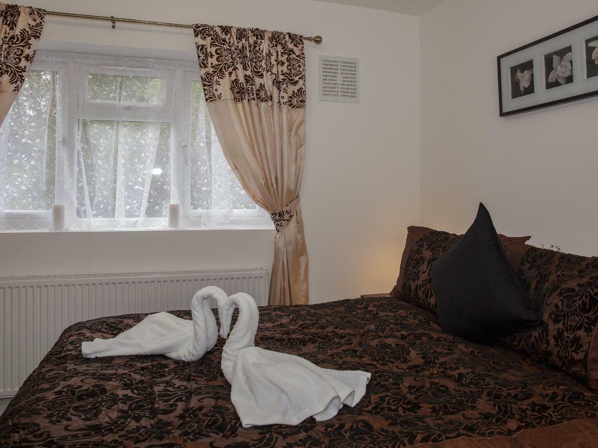 Gooseacre Rooms Harrow Exteriör bild