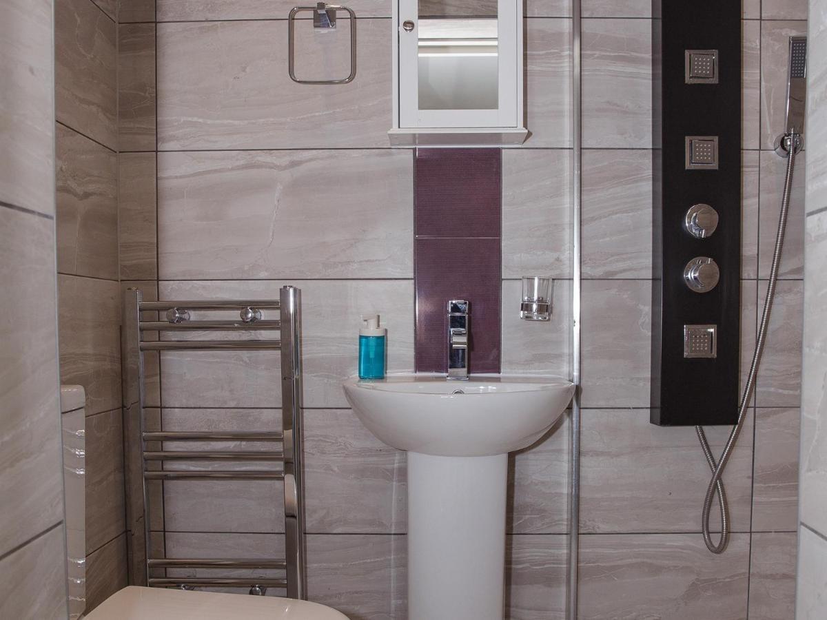 Gooseacre Rooms Harrow Exteriör bild